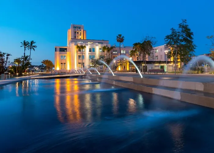Top Accommodation in Downtown San Diego's Vibrant Heart