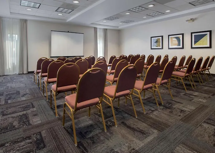 Best Hotels Near Boston Airport with Shuttle Service