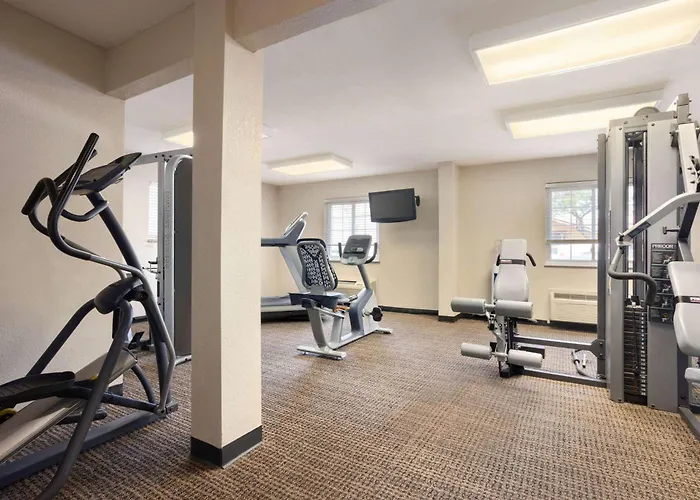 Best Hotels Near Kansas City Convention Center