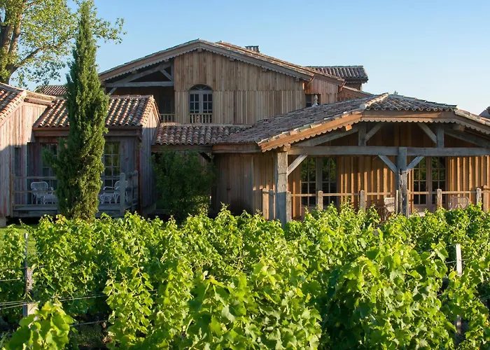 Top Hotels Near Bordeaux for Relaxation & Discovery